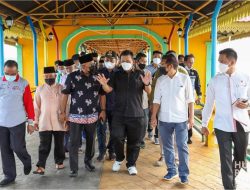 Gubernur Ansar Manfaatkan Waktu Libur Tinjau Icon Wisata Religi di Kota Tanjung Pinang