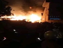 Gudang Rotan Simpang Selayang di Medan Ludes Terbakar