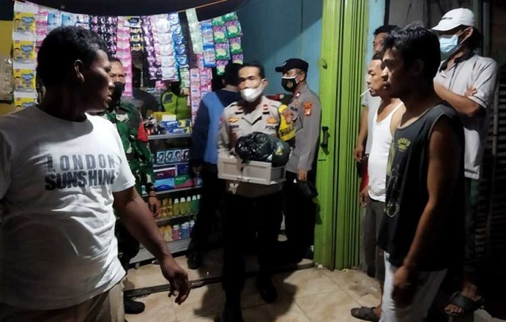 Polisi Grebek Toko Obat Ilegal di Bekasi