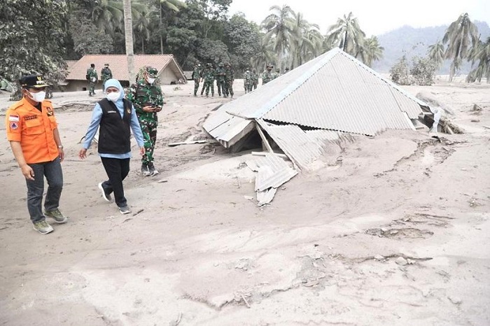 Gunung Semeru Meletus 13 Korban Erupsi Meninggal Dunia, 5 Belum Teridentifikasi