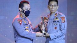 Tokoh Anti Suap, Kapolda Lampung Irjen Pol A Wiyagus Terima Hoegeng Award 2022