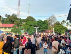 Maniak Bola Jemaja Padati Area Lapangan Saat Final Soccer Turnamen