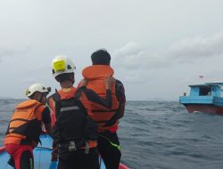 SAR Gabungan Berjibaku Evakuasi KM. Hanjaya 1 di Perairan Jemaja.cy