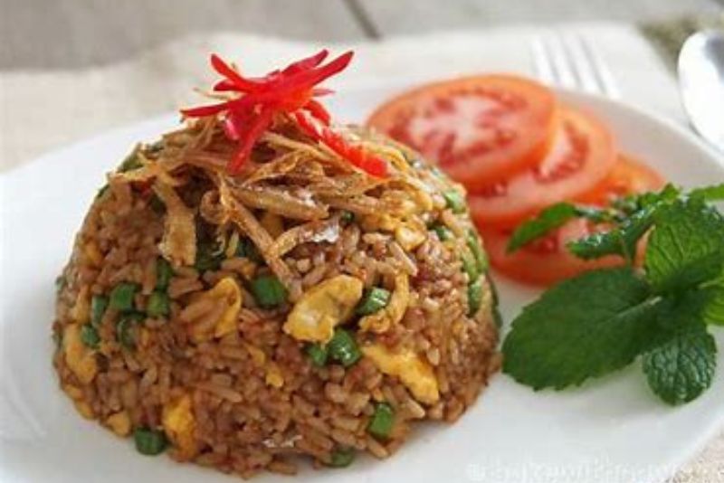 Cerita Rasa Autentik Dari Nasi Goreng Tradisional Menguak Rahasia Kelezatan Warisan Kuliner Indonesia