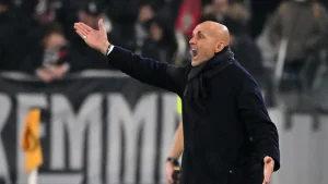 Juventus Kalahkan Benfica 2 0 Spalletti Adu Mulut Dengan Suporter