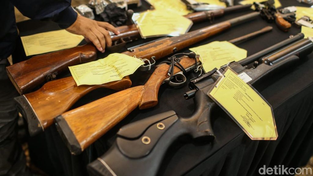 Perakitan Senpi Ilegal Di Sumedang Dibongkar Revolver Hingga Laras Panjang Disita