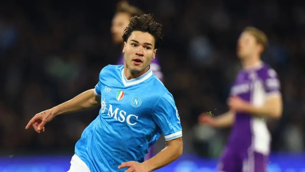 Napoli Kalahkan Fiorentina 2 1 Di Maradona Amankan Posisi Ketiga