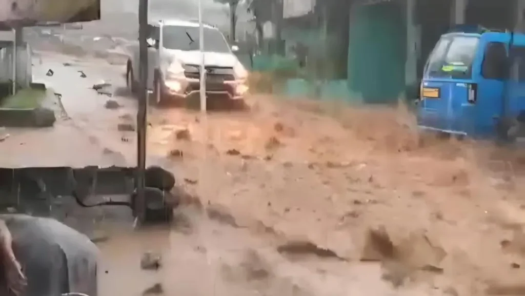 Drainase Proyek Tersumbat Tamansari Bogor Banjir Batu 30 Cm