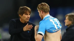 Napoli Bidik Maurizio Sarri Dan Roberto Mancini Jika Antonio Conte Cabut