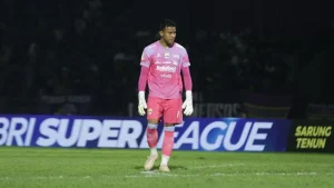 Teja Paku Alam Pecahkan Rekor Nirbobol Apresiasi Solidnya Pertahanan Persib
