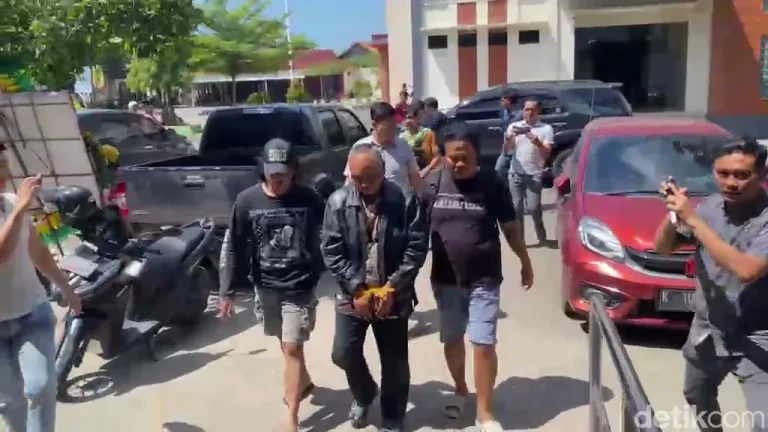 Eks Pegawai Ungkap Pendiri Ponpes Pati Kerap Bawa Santriwati Ke Kamar